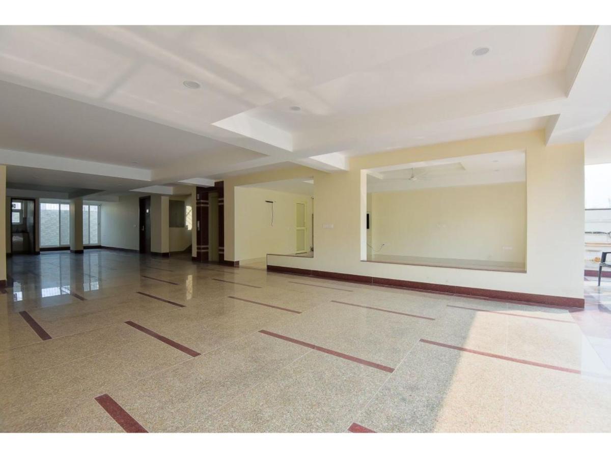 Bluo Studio4 Golf Course Road - Gym, Balcony, Lift Gurgaon Buitenkant foto